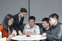 <strong>更能避免年轻创业</strong>